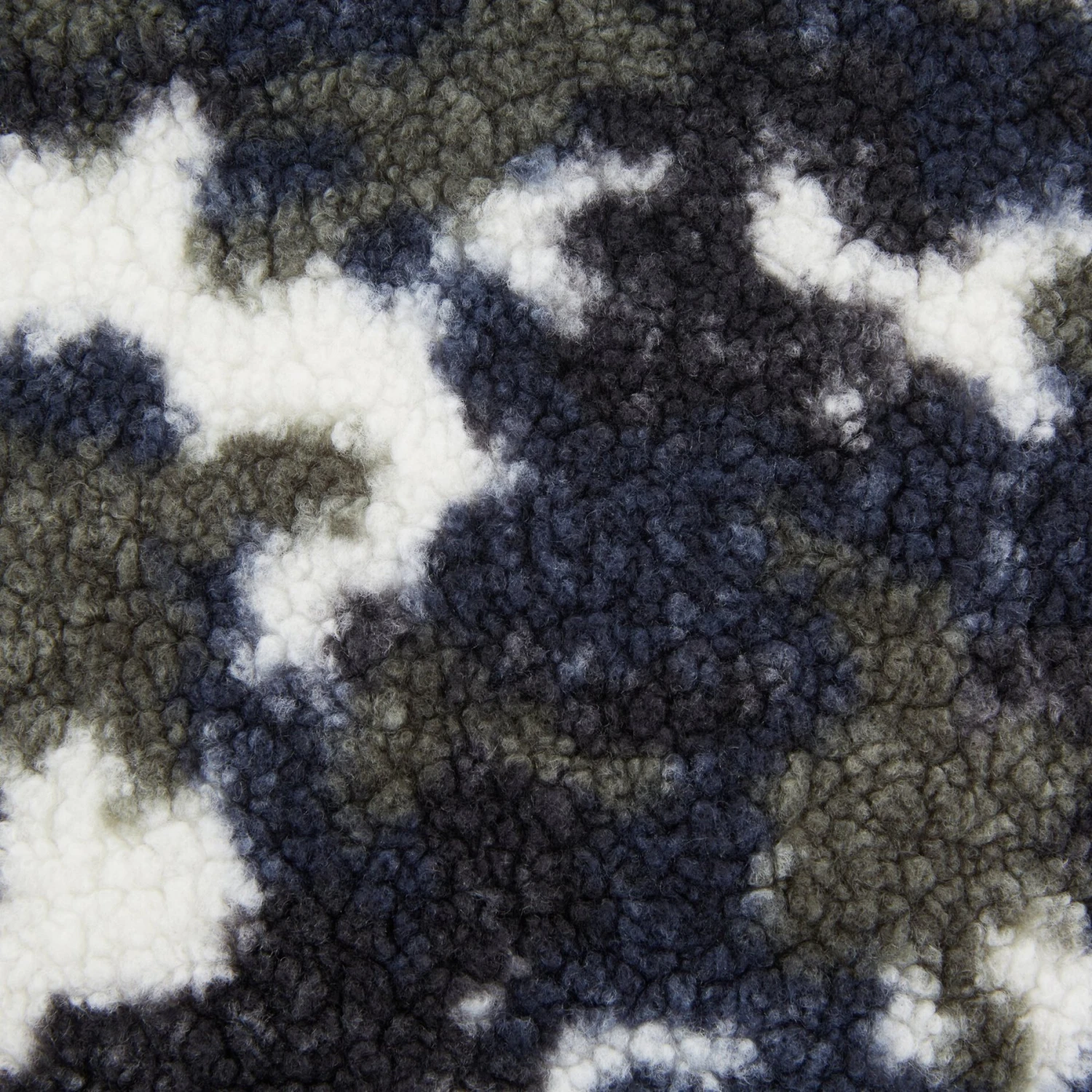 Frisco Sherpa Cube Pillow Cat & Dog Bed, Camo 5 Frisco Sherpa Cube Pillow Cat & Dog Bed, Camo - Image 3