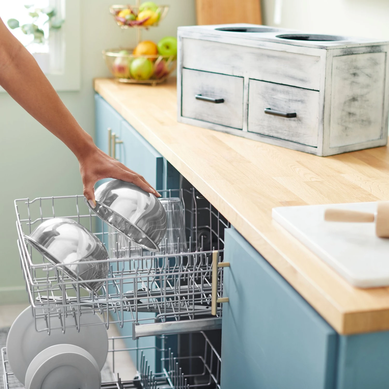 Frisco Premium Wood Elevated Large Breed Dog Bowl With Storage Station, 10 Cup 7 Frisco Premium Wood Elevated Large Breed Dog Bowl With Storage Station, 10 Cup - Image 5