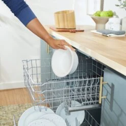 Frisco Elevated Slanted Bamboo Melamine Non-Skid Dog Bowl With Bamboo Stand -Pet Products Shop 363387 PT6. AC SS1800 V1657657267